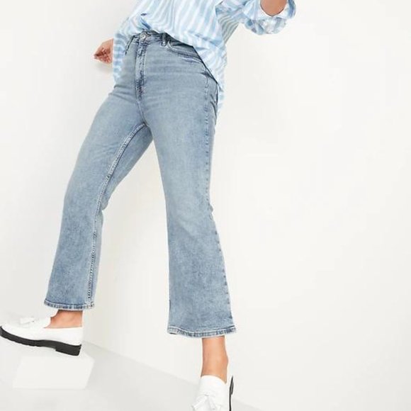 Old Navy Higher High-Waisted Cropped Flare Jeans for Women New - Picture 5 of 10